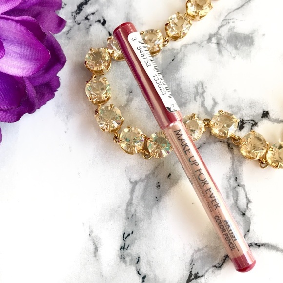 Makeup Forever Lip Liner